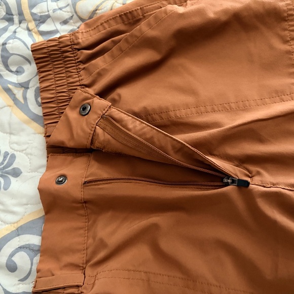 Offline by Aerie Brown/Orange Wide Leg Cargo Pants, Moisture wicking, Small - Picture 4 of 11
